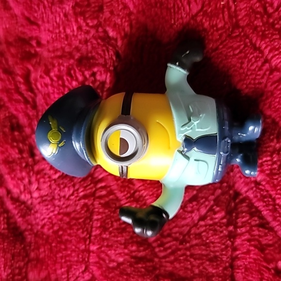Set of 30 Minions (small) Figurines - Picture 17 of 17